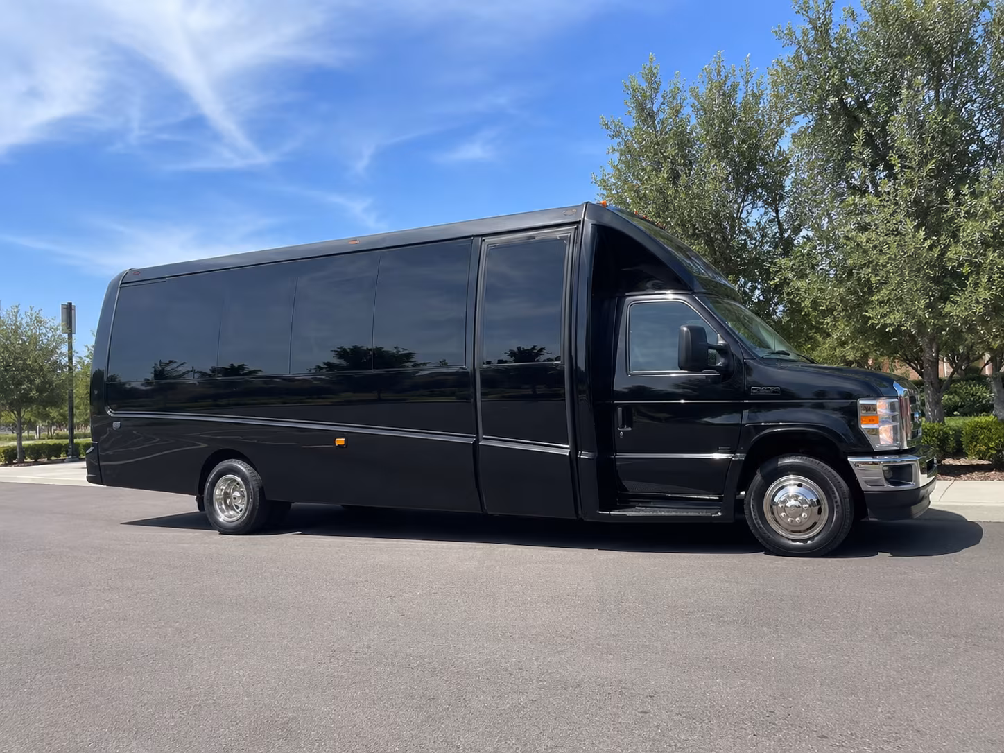 airport transfers for corporate groups and vips