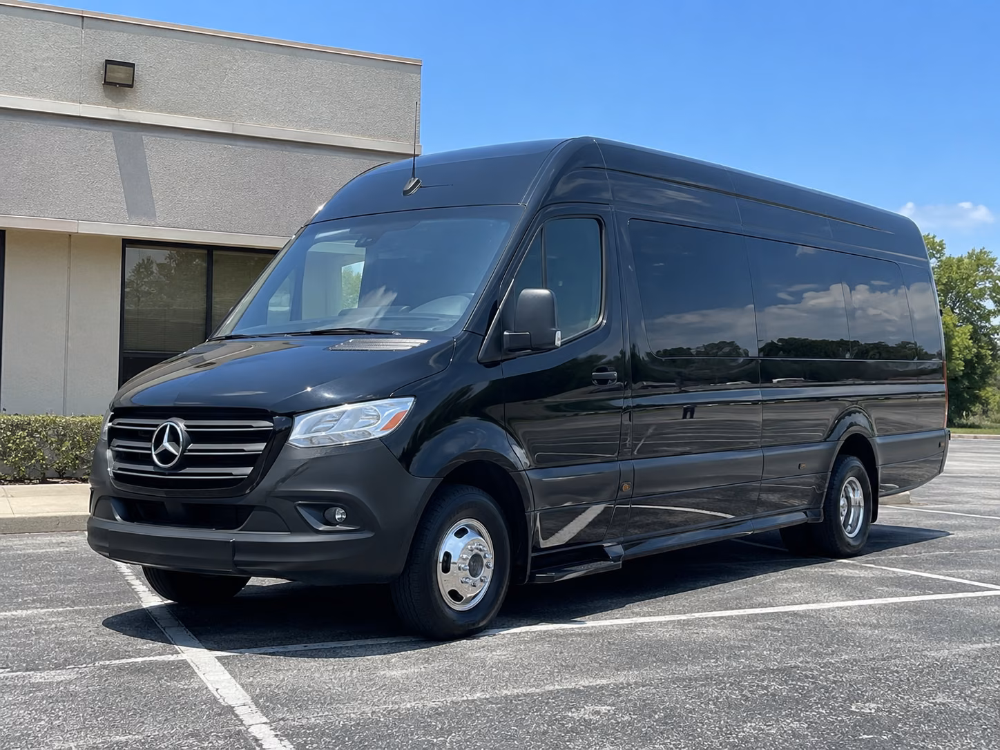 rent a field trip bus to tampa museums and science centers