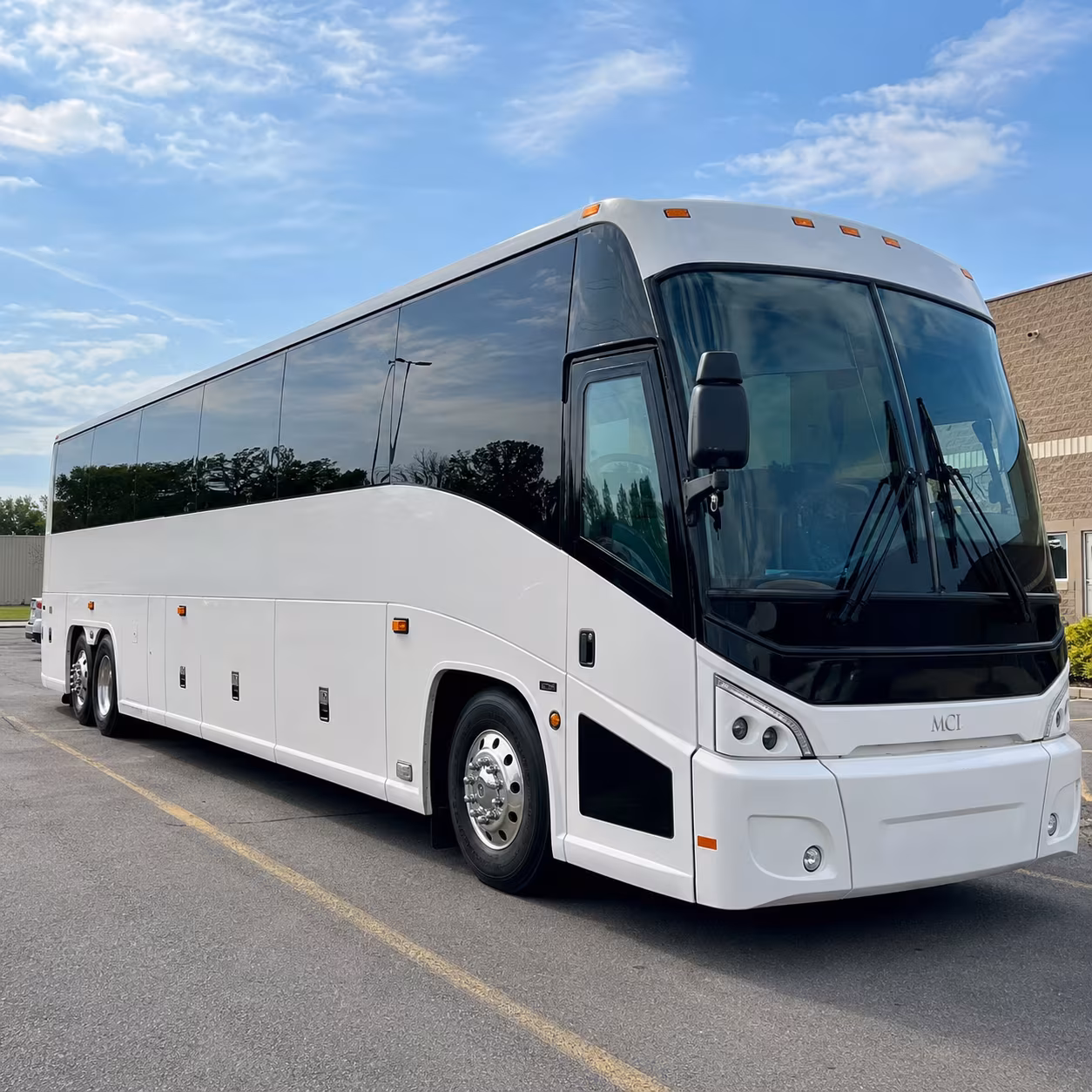 tampa charter bus services exterior